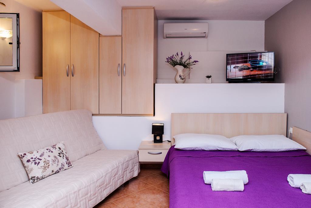Apartments Zdenka Vinišće Exterior foto